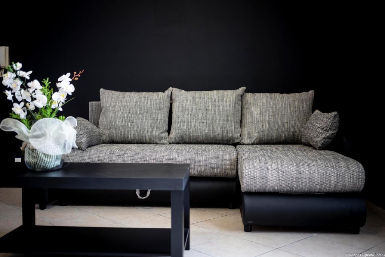 Homeholidaysanremo - 2,0 Bagian luar foto